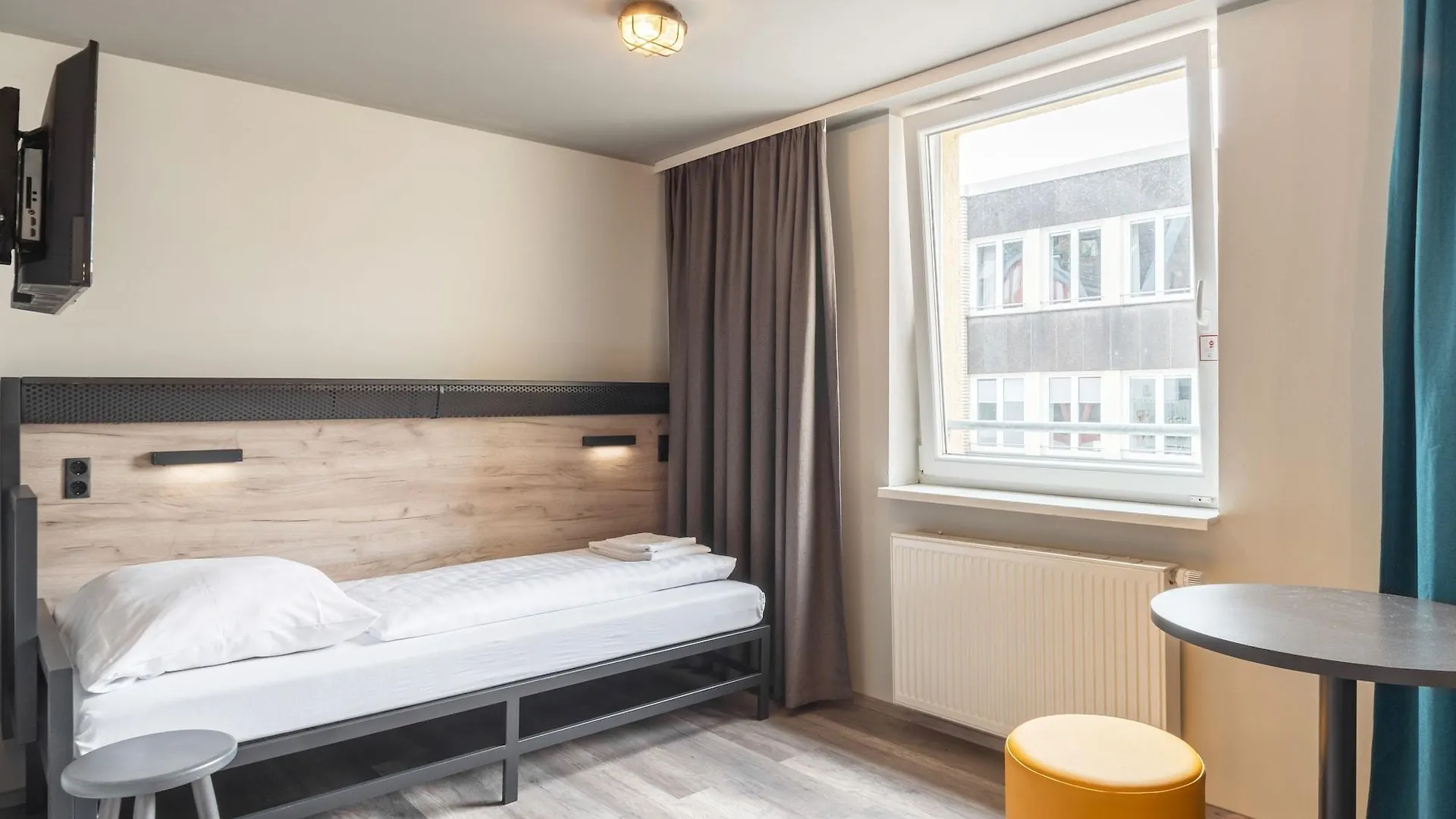 A&O Koeln Neumarkt 2*, Cologne