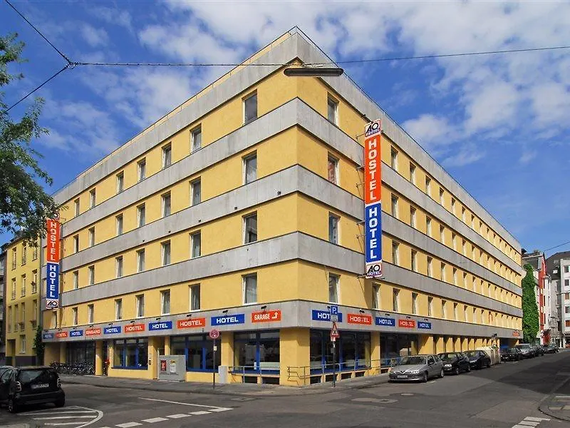 Hotel A&O Koeln Neumarkt