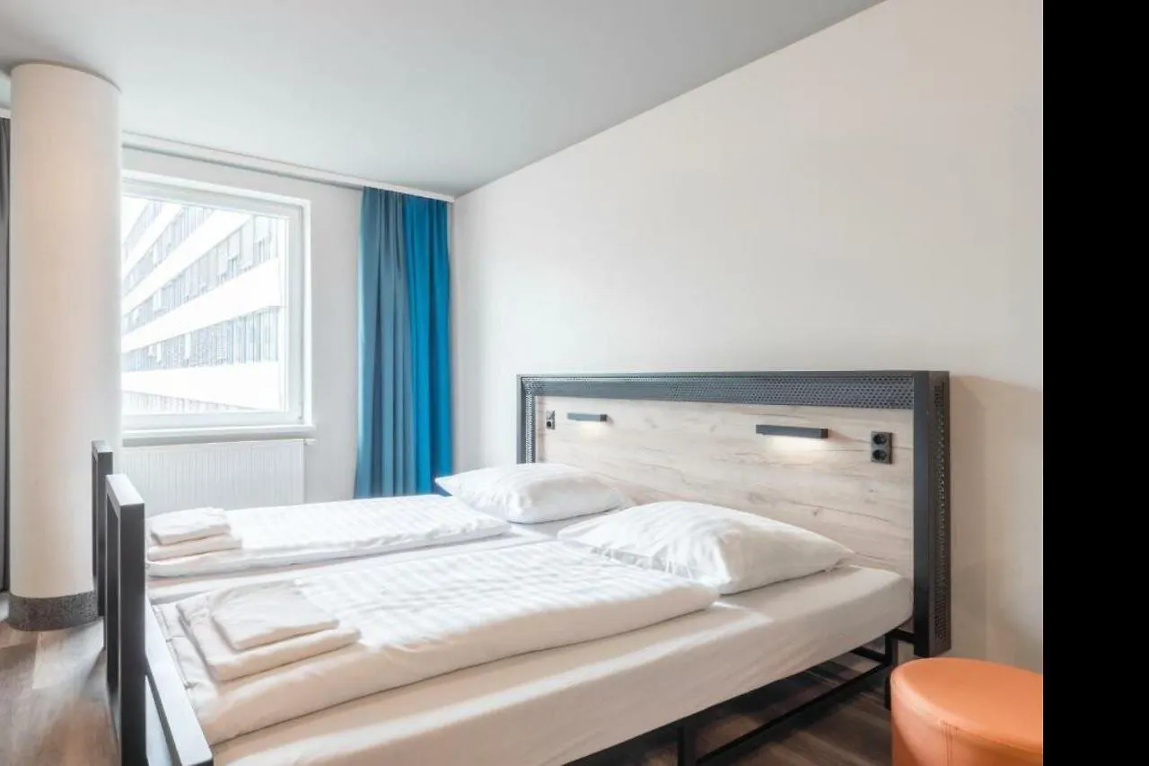 Hotel A&O Koeln Neumarkt